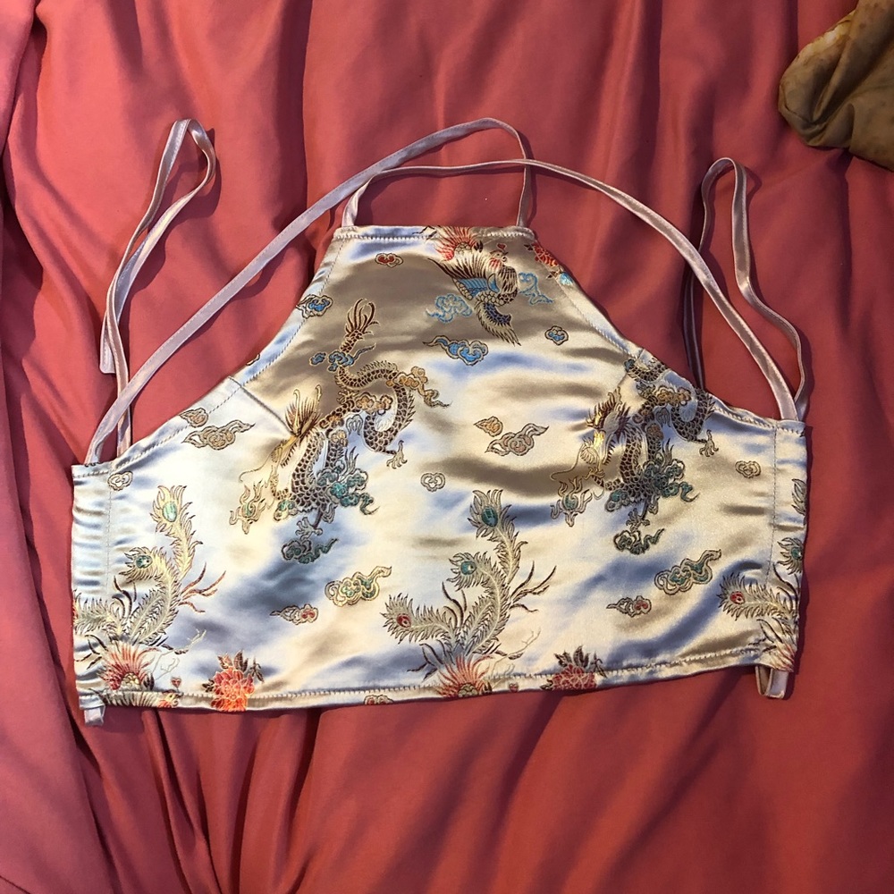 Dragon backless crop top